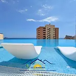 Sunset Sailors Luxury Seaview Apartment Benidorm
