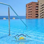 Sunset Sailors Luxury Seaview Apartment Benidorm
