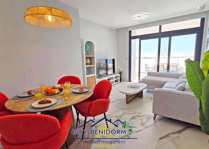 Sunset Sailors Luxury Seaview