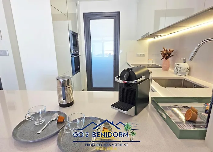 Sunset Sailors Luxury Seaview Apartamento *