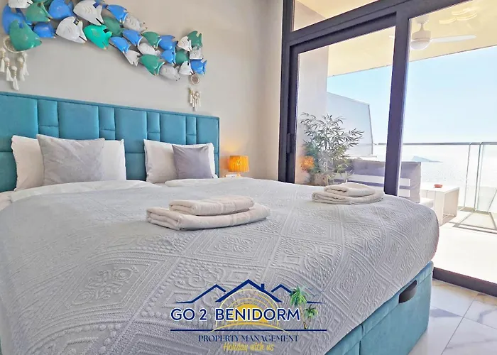 Sunset Sailors Luxury Seaview